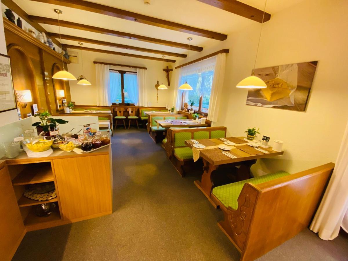 Hotel Garni Enzian Дамулс Екстериор снимка