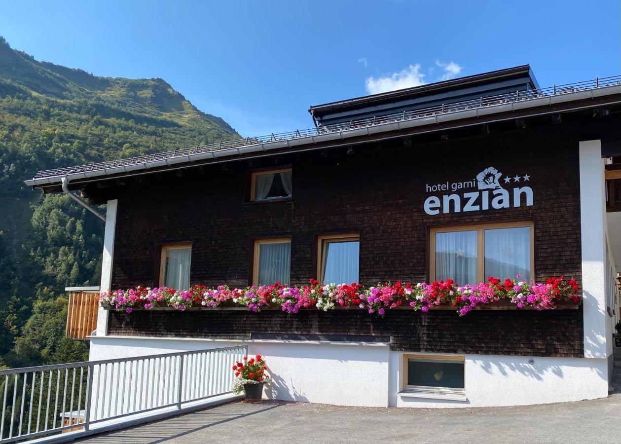 Hotel Garni Enzian Дамулс Екстериор снимка
