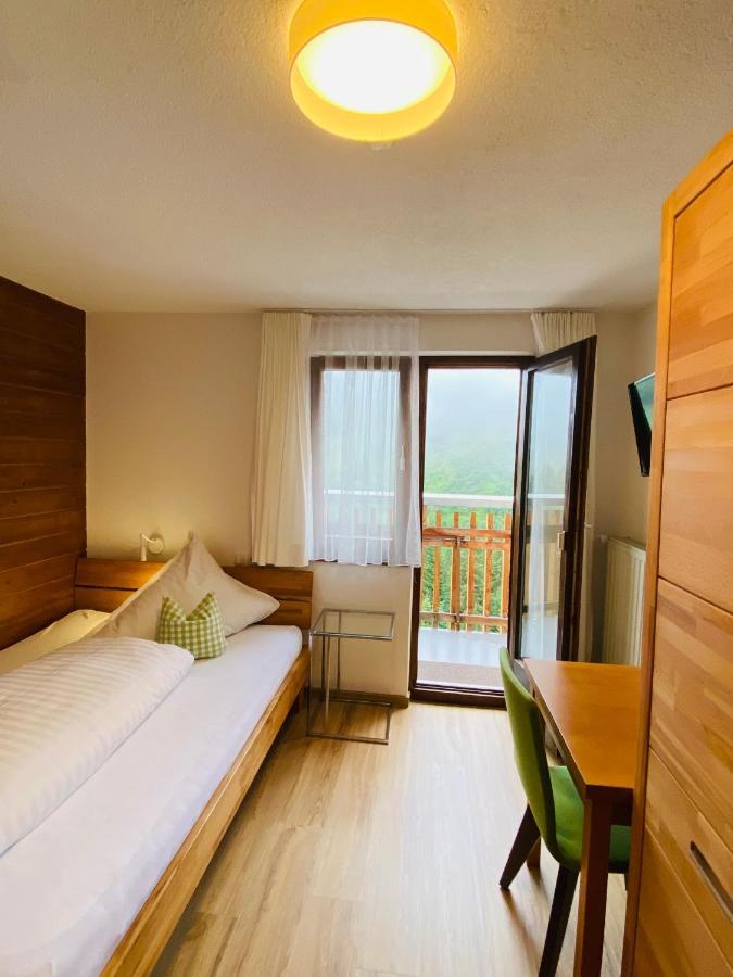 Hotel Garni Enzian Дамулс Екстериор снимка