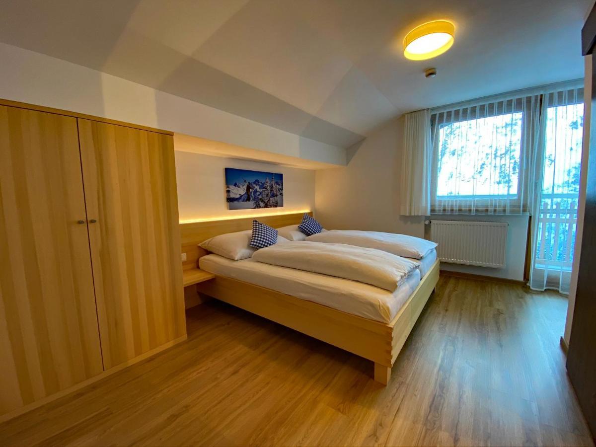 Hotel Garni Enzian Дамулс Екстериор снимка